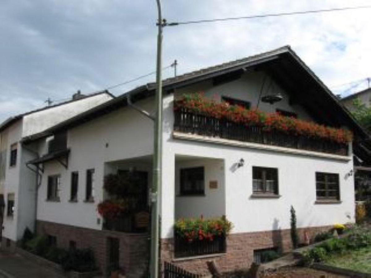 Ferienwohnung Pia Метлах Екстериор снимка